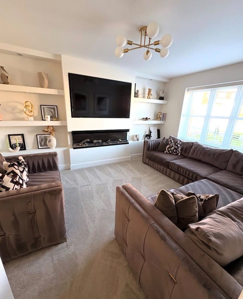 Living room finish